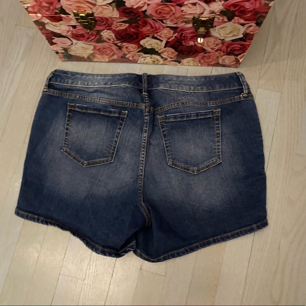 ❤️Torrid shorts❤️ - Picture 5 of 6